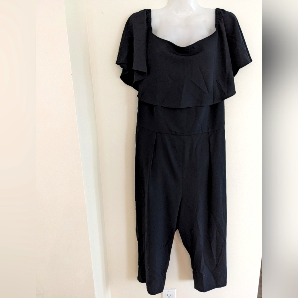 Off the shoulder capri jumpsuit